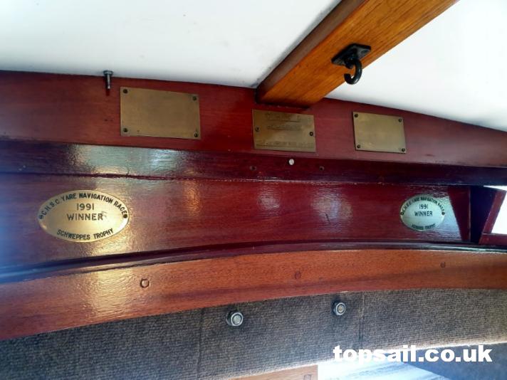 1986 Easticks 28 Custom River Cruiser (Electric)