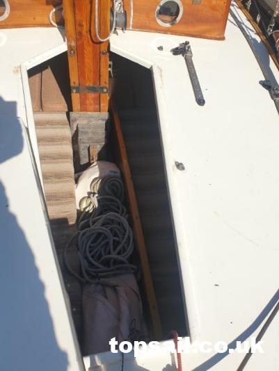 1986 Easticks 28 Custom River Cruiser (Electric)