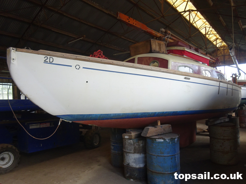 1980 Landamore 28 Broads Yacht Project (GRP Hull)