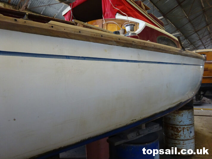 1980 Landamore 28 Broads Yacht Project (GRP Hull)