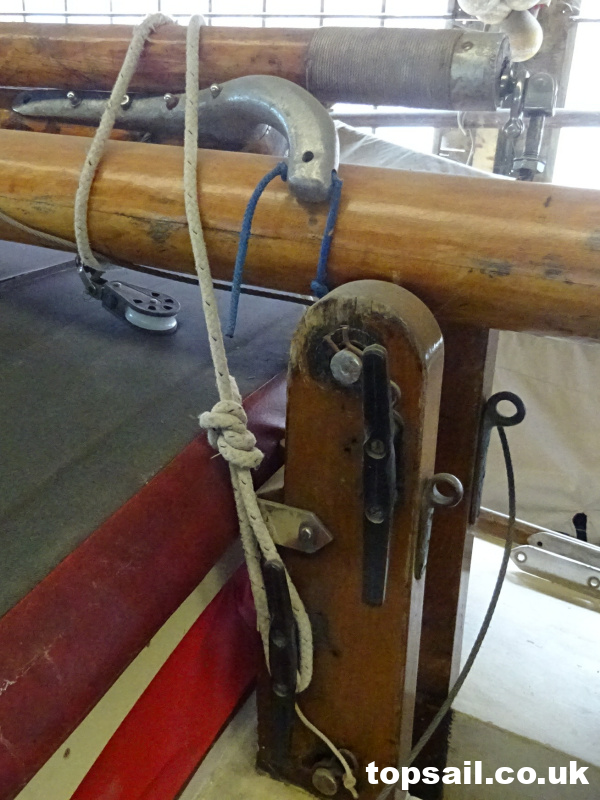 1980 Landamore 28 Broads Yacht Project (GRP Hull)