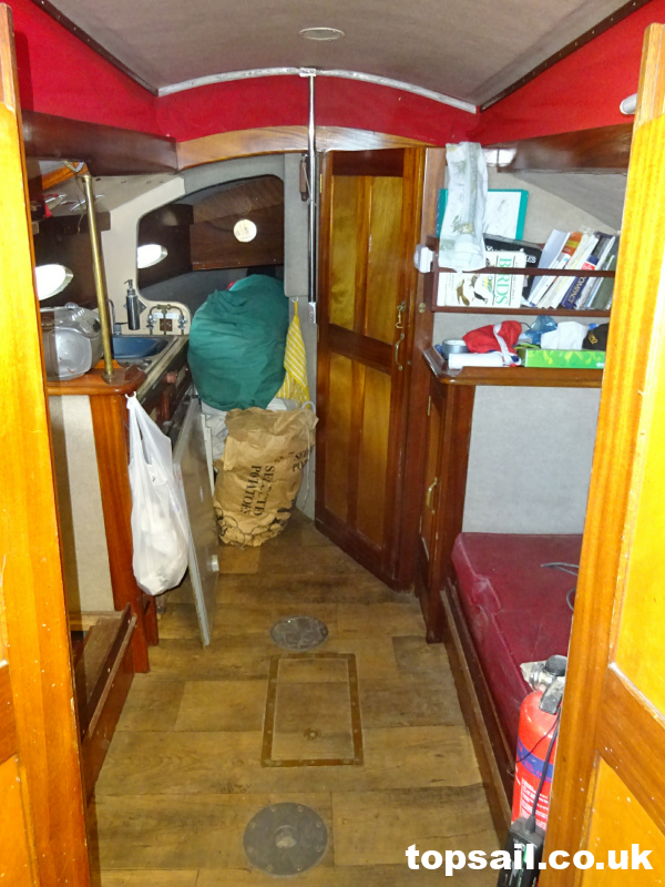 1980 Landamore 28 Broads Yacht Project (GRP Hull)