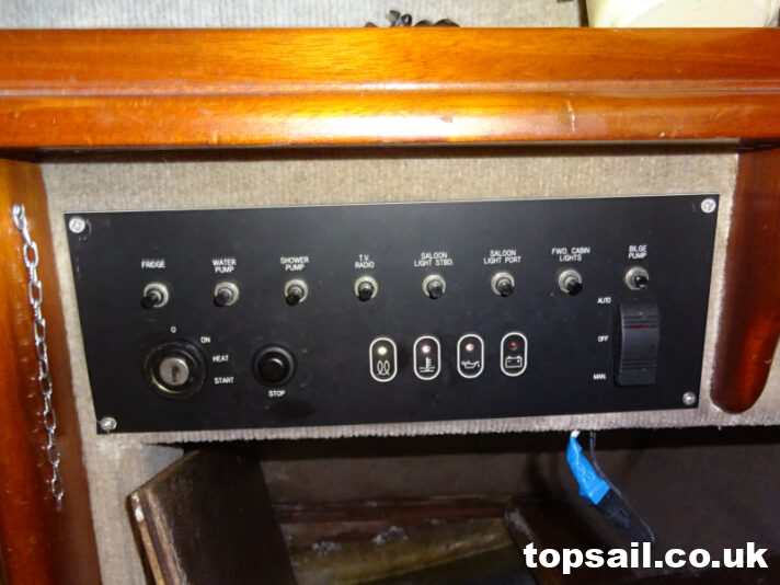 1980 Landamore 28 Broads Yacht Project (GRP Hull)