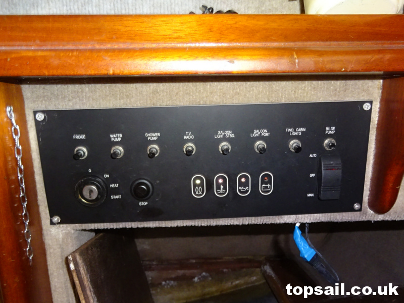 1980 Landamore 28 Broads Yacht Project (GRP Hull)
