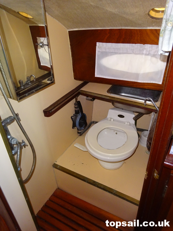 1980 Landamore 28 Broads Yacht Project (GRP Hull)