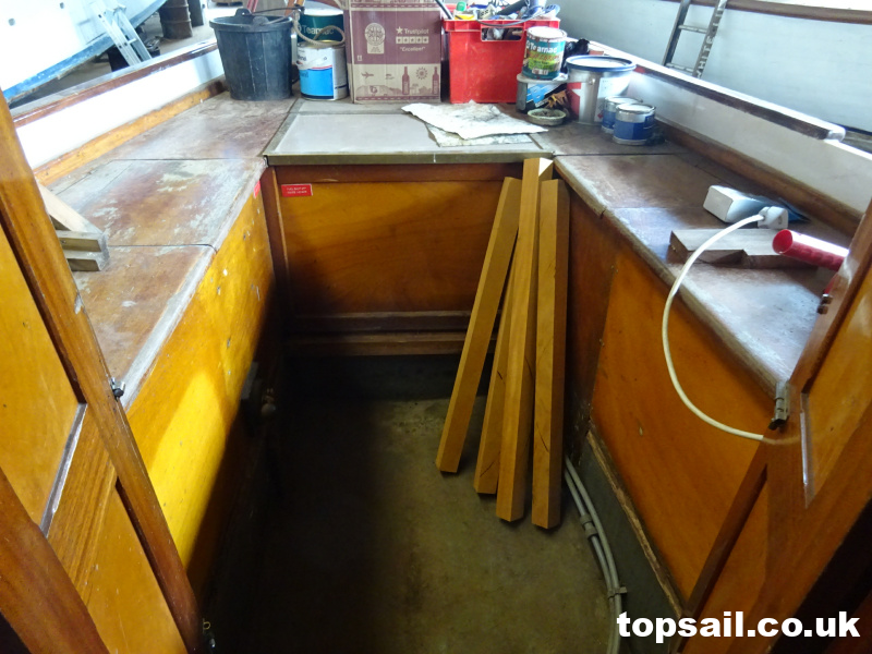 1980 Landamore 28 Broads Yacht Project (GRP Hull)