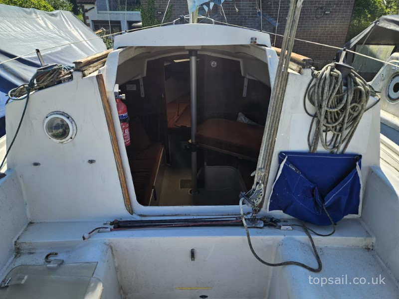 1984 Pegasus 700 (Shallow Fin)