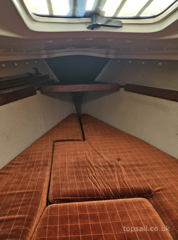 1984 Pegasus 700 (Shallow Fin)