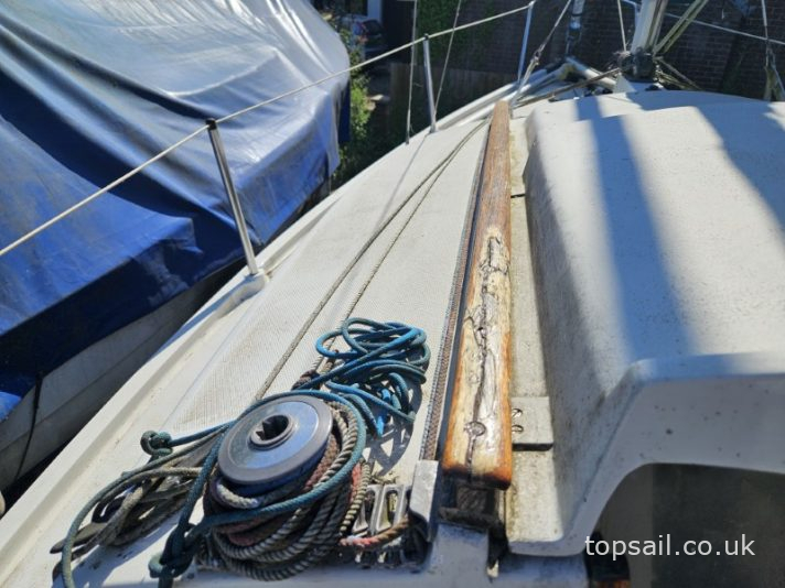 1984 Pegasus 700 (Shallow Fin)