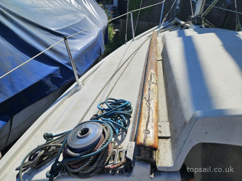 1984 Pegasus 700 (Shallow Fin)