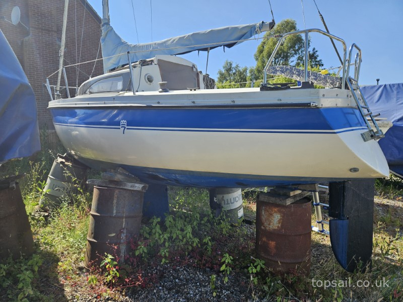 1984 Pegasus 700 (Shallow Fin)