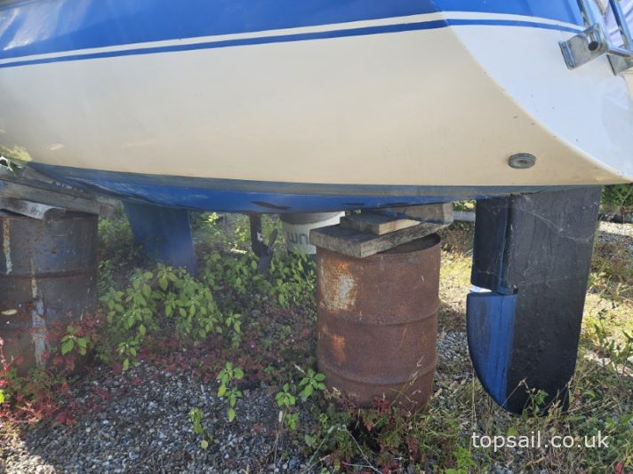 1984 Pegasus 700 (Shallow Fin)