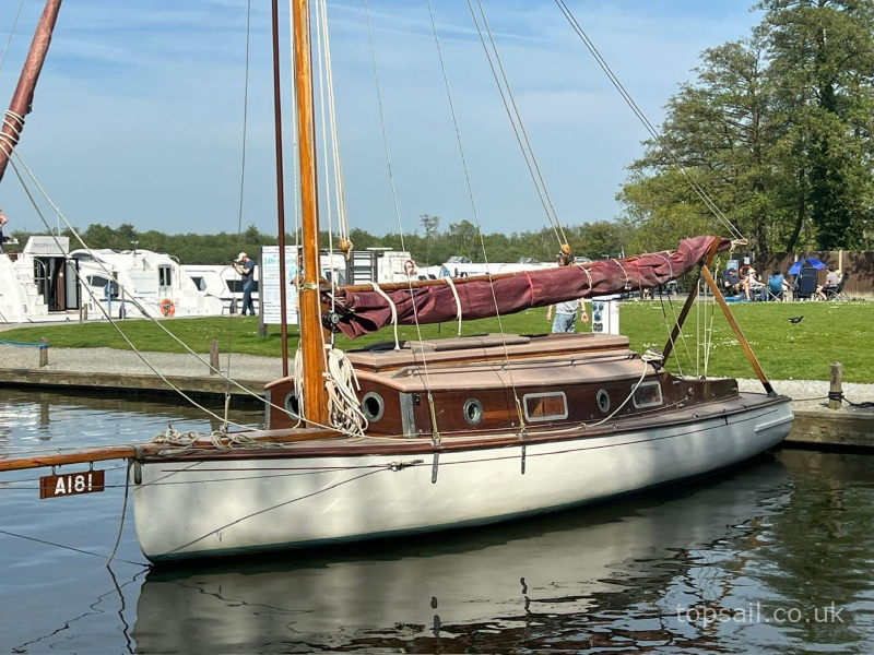 1948 Powles Wanderbird/Playmate River Cruiser Class