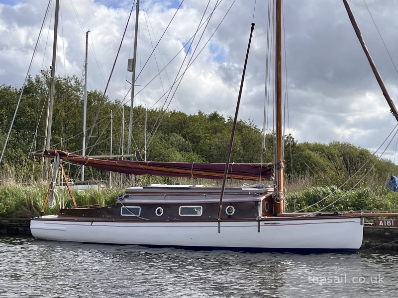 1948 Powles Wanderbird/Playmate River Cruiser Class