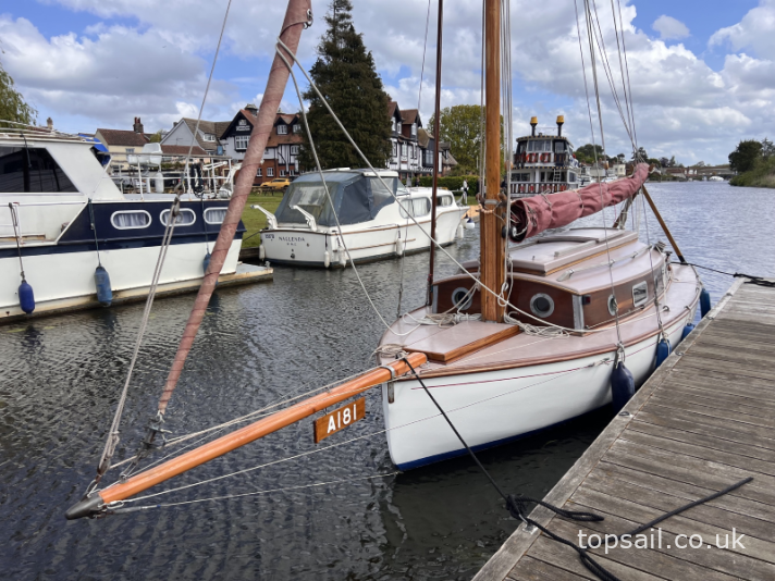 1948 Powles Wanderbird/Playmate River Cruiser Class