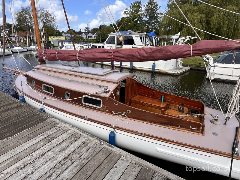 1948 Powles Wanderbird/Playmate River Cruiser Class