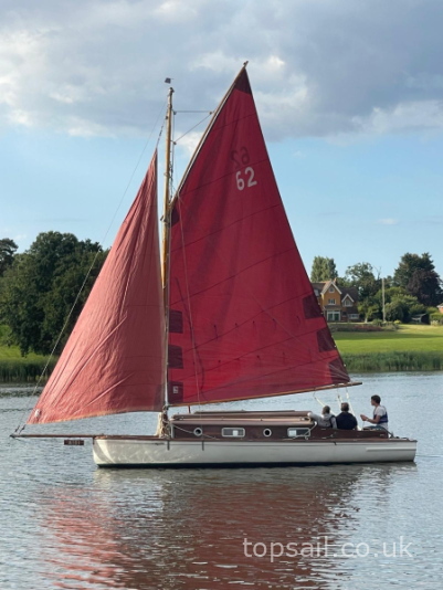 1948 Powles Wanderbird/Playmate River Cruiser Class