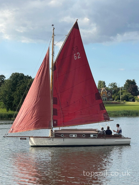 1948 Powles Wanderbird/Playmate River Cruiser Class