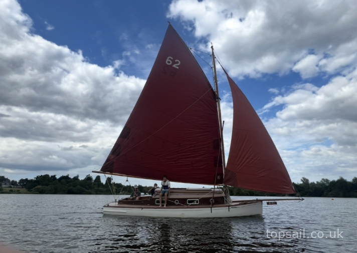 1948 Powles Wanderbird/Playmate River Cruiser Class