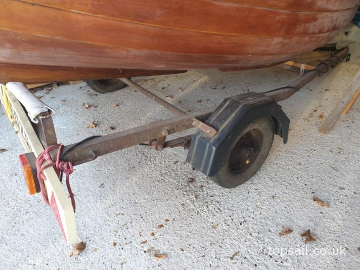 Classic Sailing Pram Dinghy (Ideal Tender)