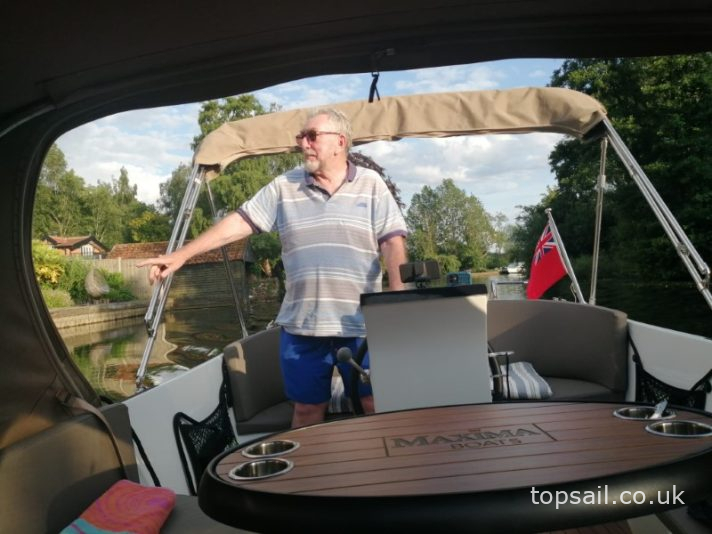 2022 Maxima 550 Sloop