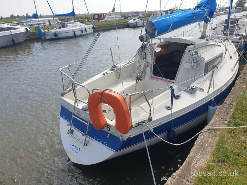 1985 Pegasus 700 (Shallow Fin)