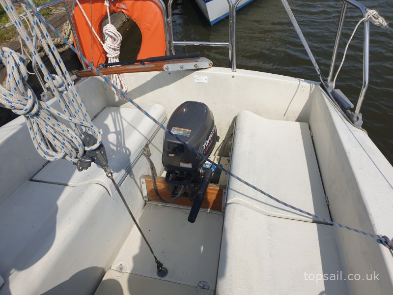1985 Pegasus 700 (Shallow Fin)