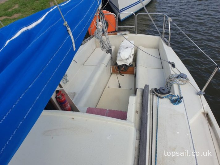 1985 Pegasus 700 (Shallow Fin)