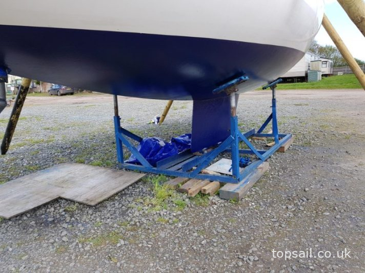 1985 Pegasus 700 (Shallow Fin)