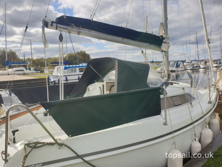 1996 Hunter Horizon 232