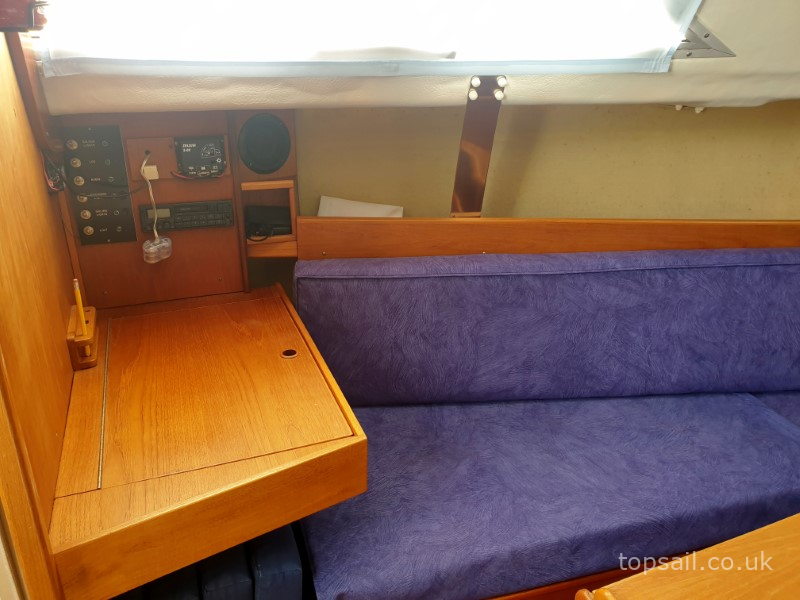 1996 Hunter Horizon 232