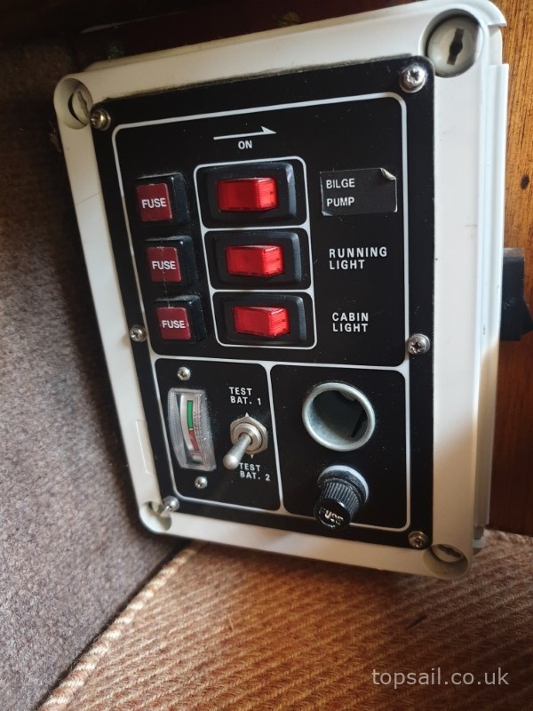 1986 Easticks 28 Custom River Cruiser (Electric)