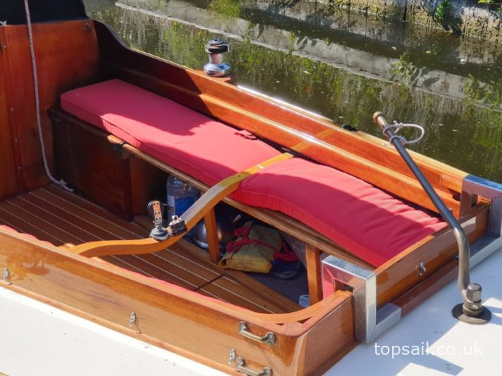 1986 Easticks 28 Custom River Cruiser (Electric)
