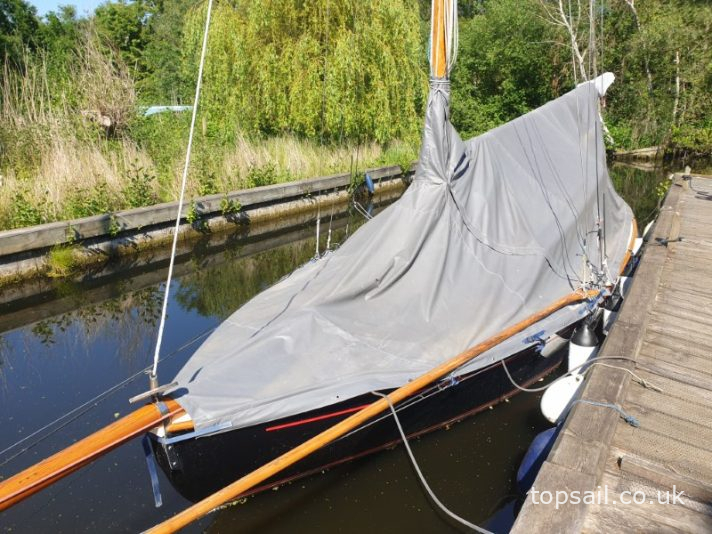 1986 Easticks 28 Custom River Cruiser (Electric)