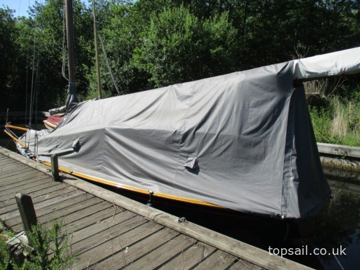 1986 Easticks 28 Custom River Cruiser (Electric)