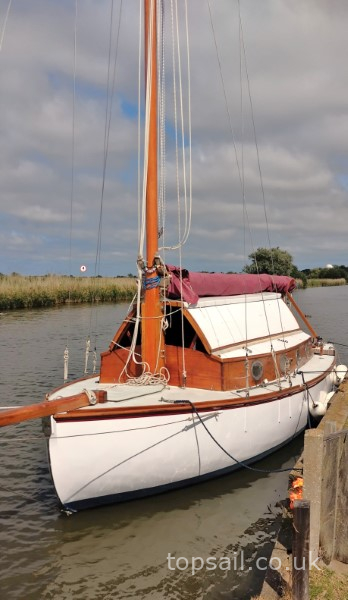 1930s Applegate Cordon Rouge Class River Cruiser