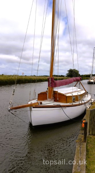 1930s Applegate Cordon Rouge Class River Cruiser