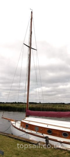 1930s Applegate Cordon Rouge Class River Cruiser