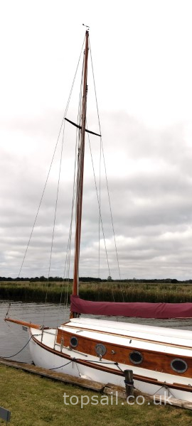 1930s Applegate Cordon Rouge Class River Cruiser