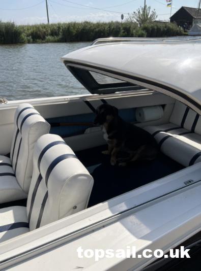 2000 Broom Scorpio Day Boat (With Trailer)