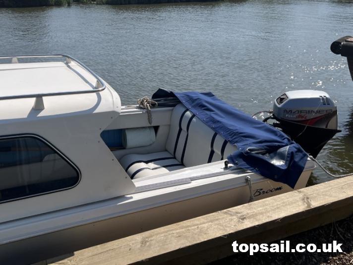 2000 Broom Scorpio Day Boat (With Trailer)