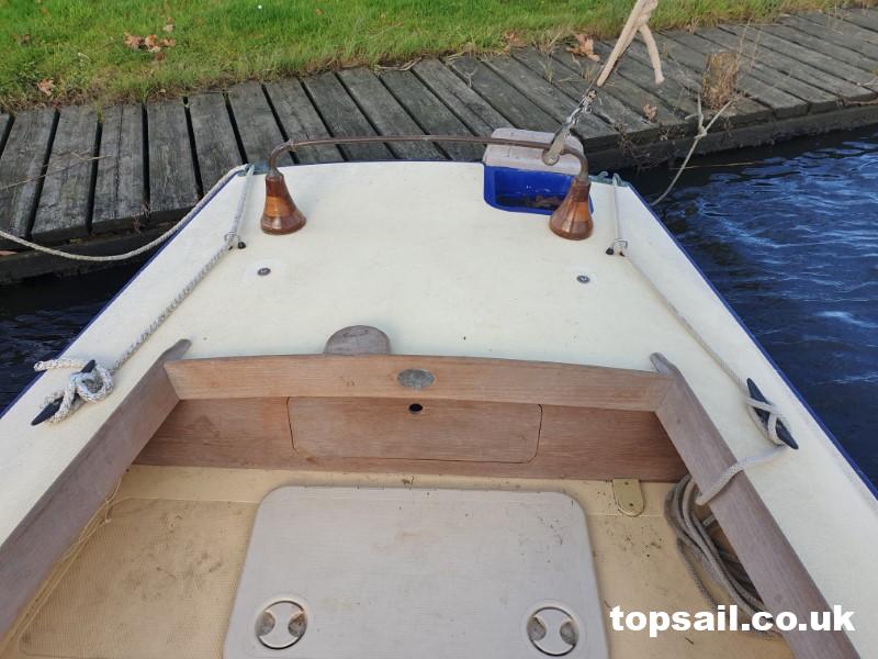 2004 Salterns Tela GRP Day Sailer (With Trailer)