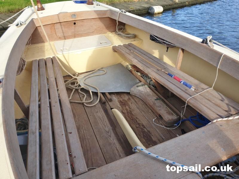 2004 Salterns Tela GRP Day Sailer (With Trailer)