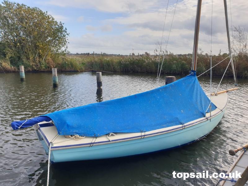 2004 Salterns Tela GRP Day Sailer (With Trailer)