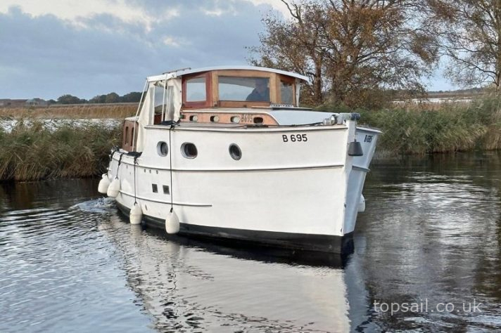 1938 Dawncraft Crimson Dawn Motor Cruiser