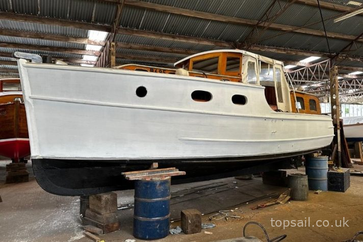 1938 Dawncraft Crimson Dawn Motor Cruiser