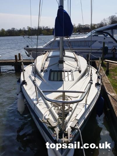 1986 Pegasus 700 (Shallow Fin Keel)