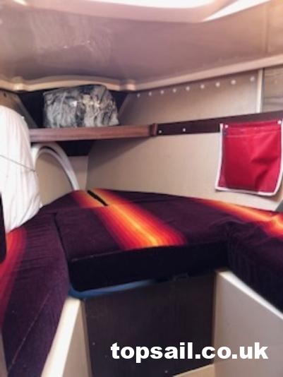 1986 Pegasus 700 (Shallow Fin Keel)