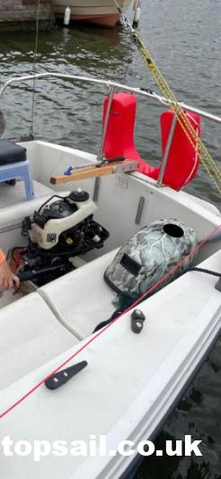 1986 Pegasus 700 (Shallow Fin Keel)