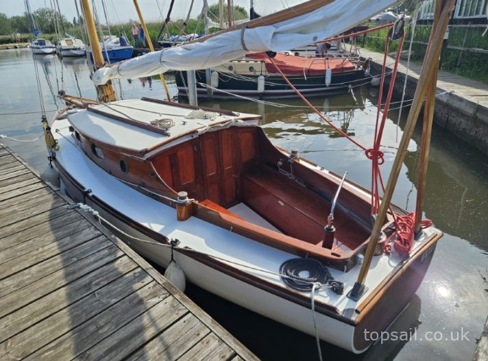 1953 Grebe River Cruiser Class #274